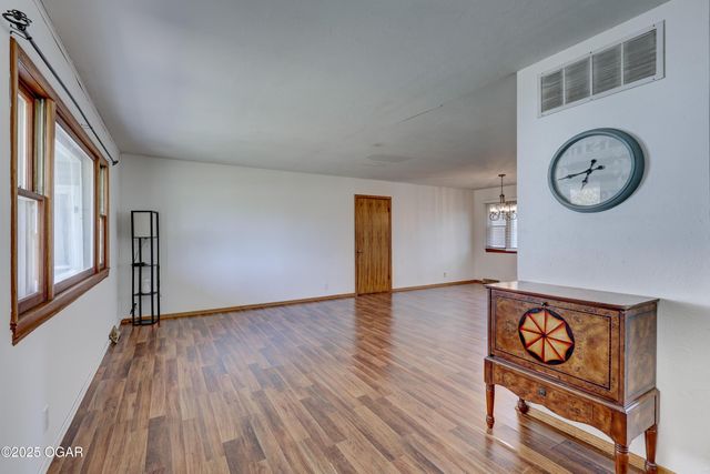 1910 Wynwood Drive, Carthage, MO 64836