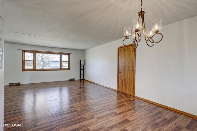 1910 Wynwood Drive, Carthage, MO 64836