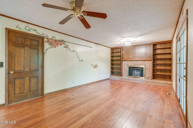 209 Coralwood Drive, Kingsport, TN 37663