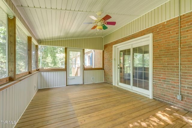 209 Coralwood Drive, Kingsport, TN 37663