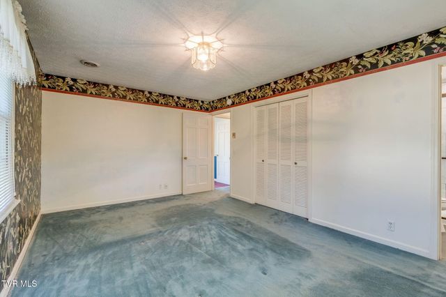 209 Coralwood Drive, Kingsport, TN 37663