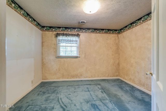 209 Coralwood Drive, Kingsport, TN 37663