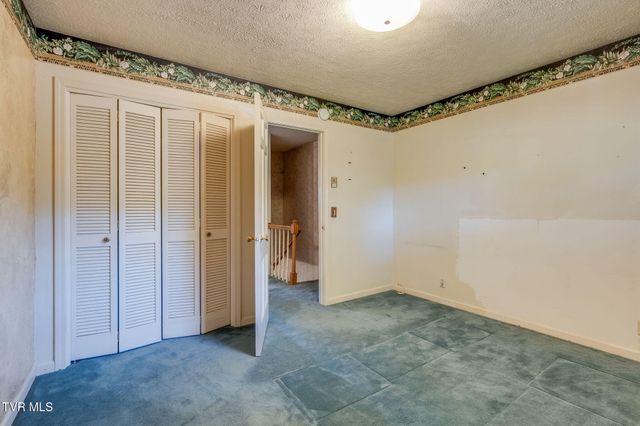 209 Coralwood Drive, Kingsport, TN 37663