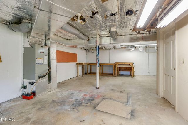 209 Coralwood Drive, Kingsport, TN 37663