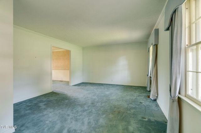 209 Coralwood Drive, Kingsport, TN 37663