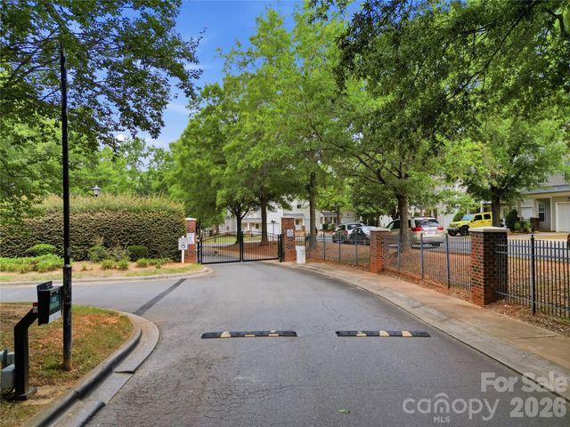 5836 Pisgah Way, Charlotte, NC 28217
