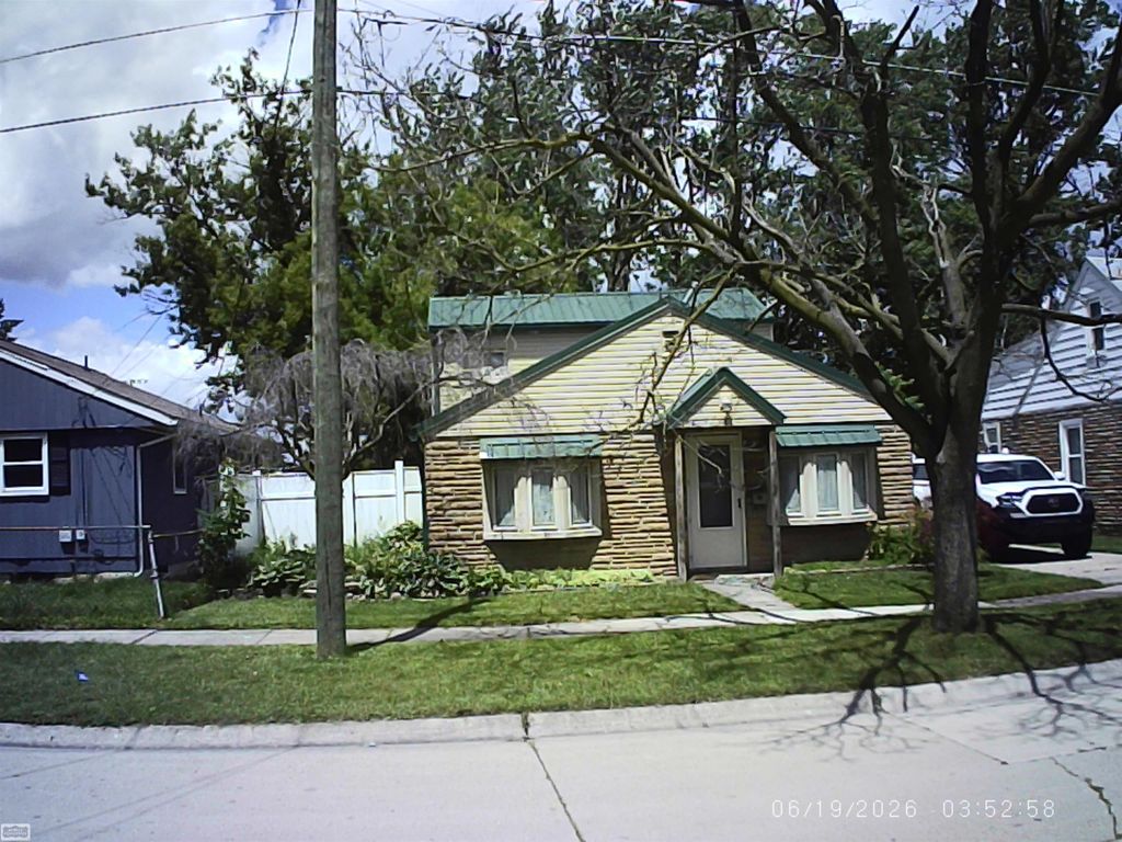 434 Gallup Street, Mount Clemens, MI 48043