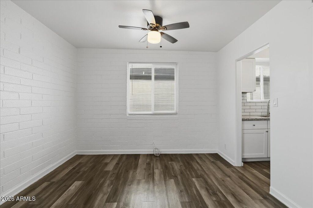 Image 13 of property listing at 920 E MONTEBELLO Avenue, Phoenix, AZ 85014