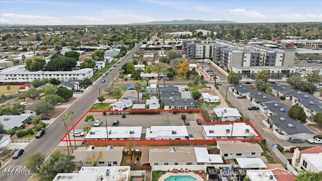 Image 21 of property listing at 920 E MONTEBELLO Avenue, Phoenix, AZ 85014