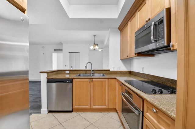 1660 Renaissance Commons Boulevard 2626, Boynton Beach, FL 33426