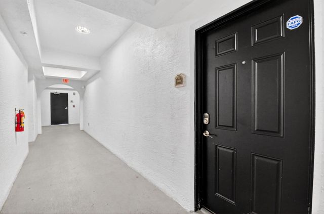 1660 Renaissance Commons Boulevard 2626, Boynton Beach, FL 33426