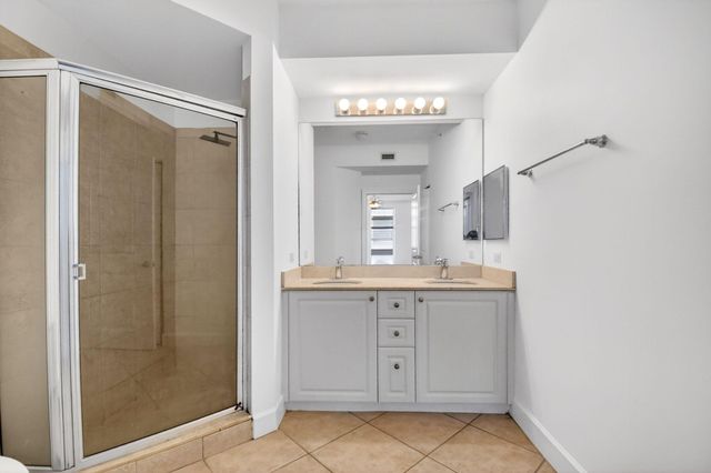 1660 Renaissance Commons Boulevard 2626, Boynton Beach, FL 33426