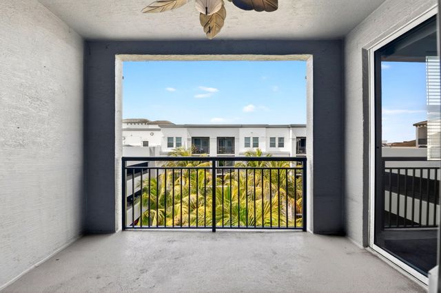 1660 Renaissance Commons Boulevard 2626, Boynton Beach, FL 33426