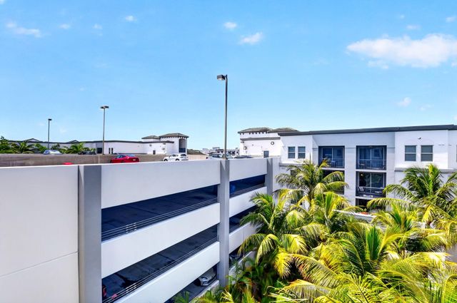1660 Renaissance Commons Boulevard 2626, Boynton Beach, FL 33426