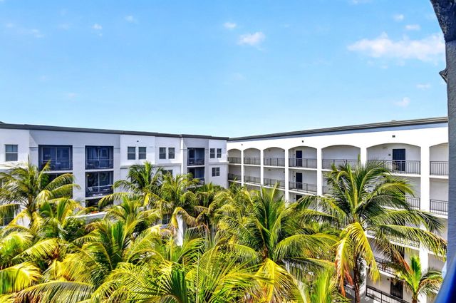 1660 Renaissance Commons Boulevard 2626, Boynton Beach, FL 33426