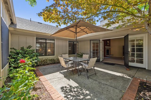 18509 Wellesley Ct, Sonoma, CA 95476