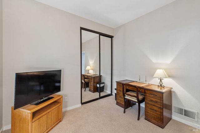 18509 Wellesley Ct, Sonoma, CA 95476