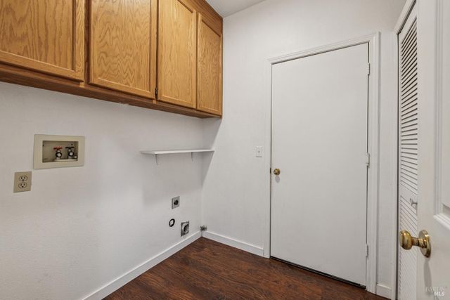 18509 Wellesley Ct, Sonoma, CA 95476