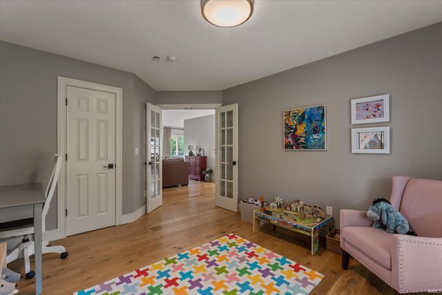 51215 Enchanted Oak Court, South Bend, IN 46628