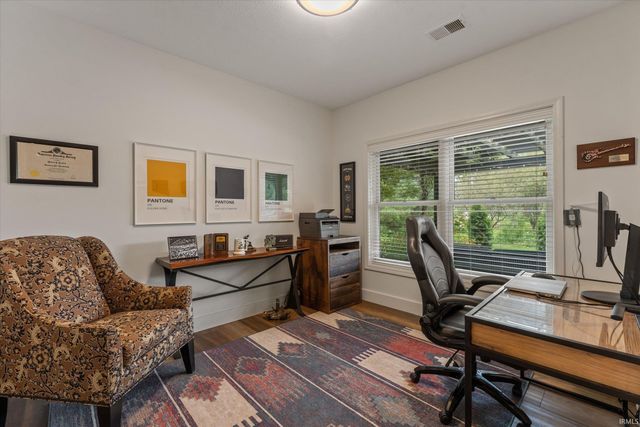 51215 Enchanted Oak Court, South Bend, IN 46628