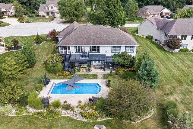 51215 Enchanted Oak Court, South Bend, IN 46628