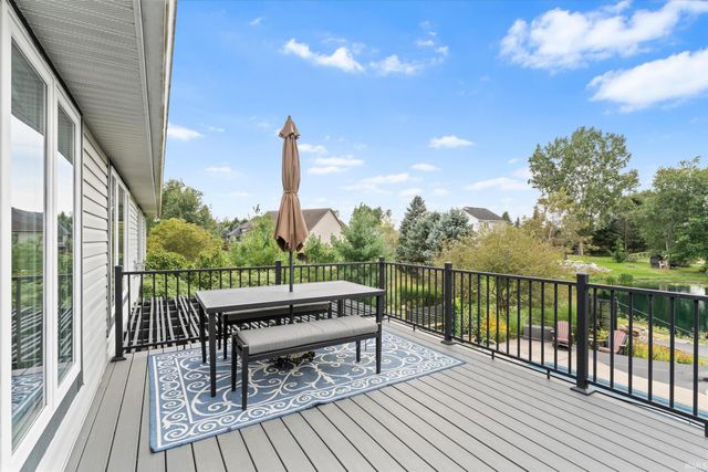 51215 Enchanted Oak Court, South Bend, IN 46628