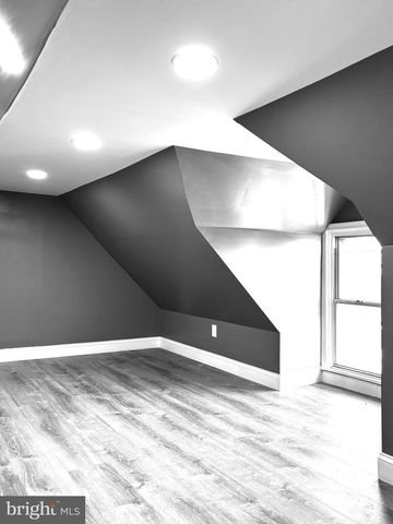 11890 BUSTLETON AVE, Philadelphia, PA 19116