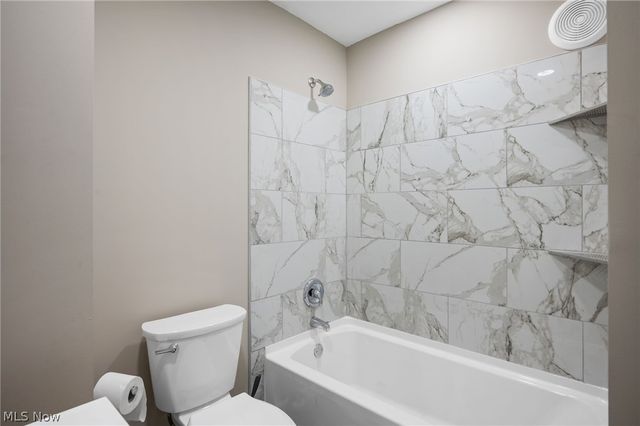 7531 Macedonia Road, Oakwood, OH 44146