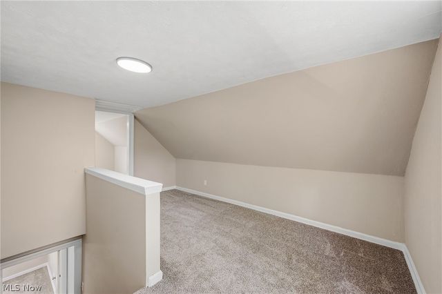 7531 Macedonia Road, Oakwood, OH 44146