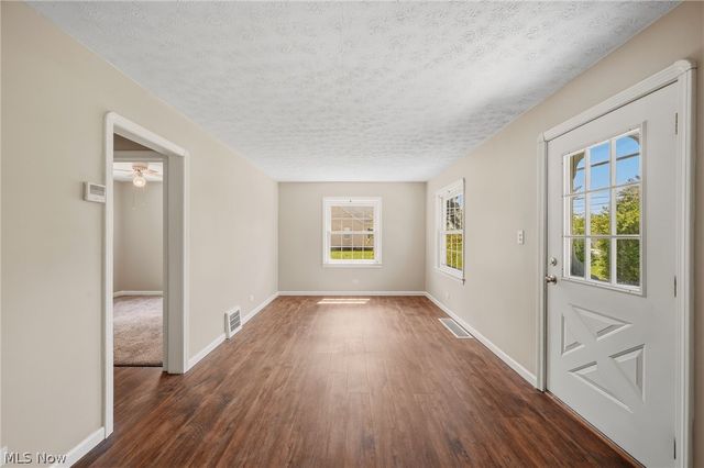 7531 Macedonia Road, Oakwood, OH 44146