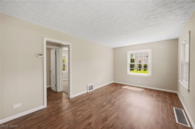 7531 Macedonia Road, Oakwood, OH 44146