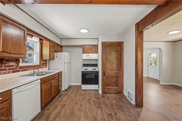 7531 Macedonia Road, Oakwood, OH 44146
