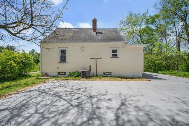 7531 Macedonia Road, Oakwood, OH 44146