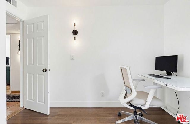 970 100 Palm Avenue 100, West Hollywood, CA 90069