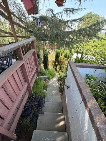 3402 Henrietta, La Crescenta, CA 91214