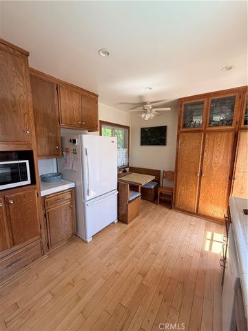 3402 Henrietta, La Crescenta, CA 91214
