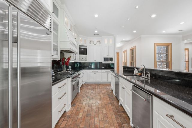 6007 Bermuda Dunes Drive, Houston, TX 77069