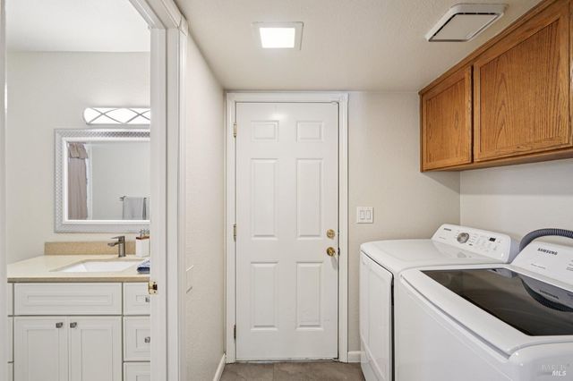 301 Portsmouth Ave, Vacaville, CA 95687