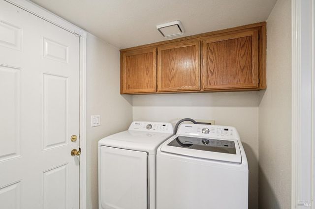 301 Portsmouth Ave, Vacaville, CA 95687