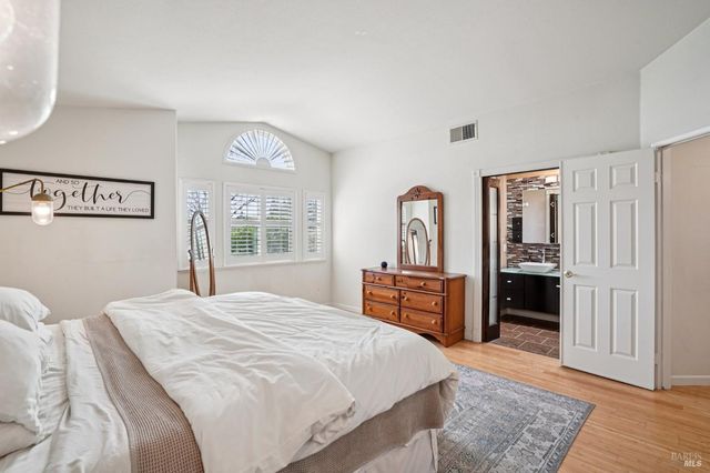 301 Portsmouth Ave, Vacaville, CA 95687