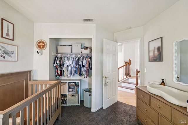 301 Portsmouth Ave, Vacaville, CA 95687