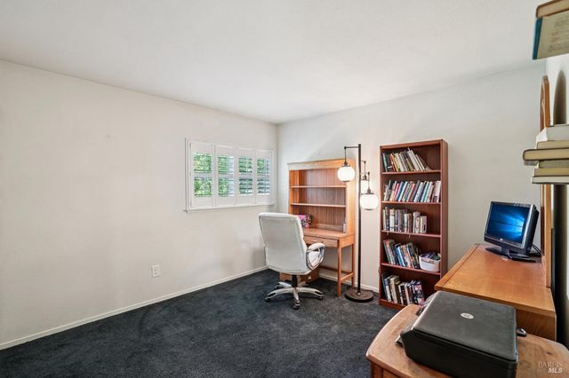 301 Portsmouth Ave, Vacaville, CA 95687