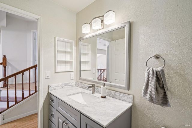 301 Portsmouth Ave, Vacaville, CA 95687