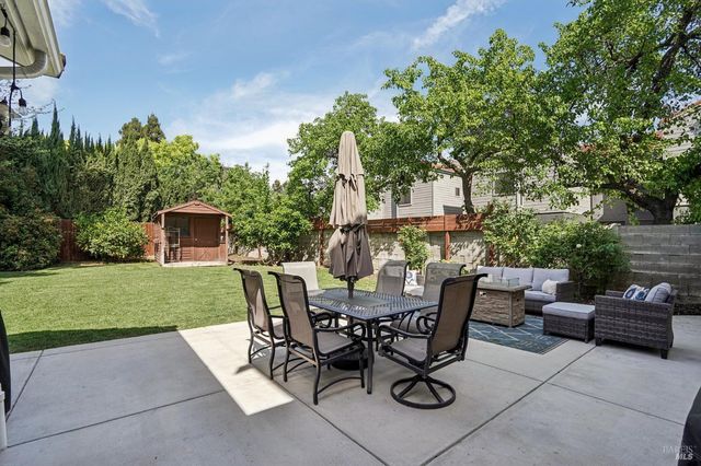 301 Portsmouth Ave, Vacaville, CA 95687