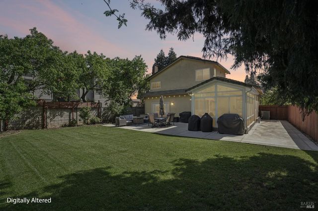 301 Portsmouth Ave, Vacaville, CA 95687