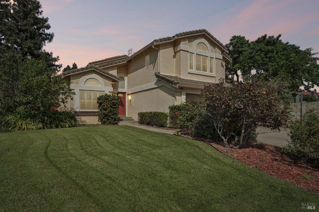 301 Portsmouth Ave, Vacaville, CA 95687