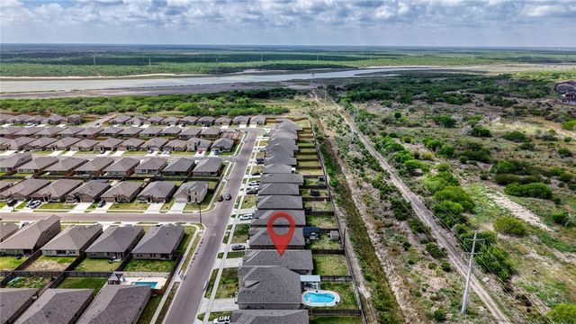 8113 Cattlemen Dr, Corpus Christi, TX 78414