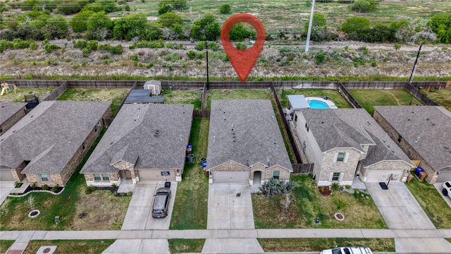 8113 Cattlemen Dr, Corpus Christi, TX 78414