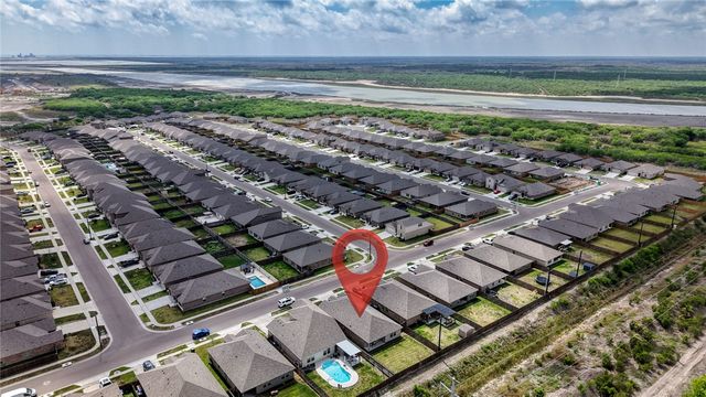8113 Cattlemen Dr, Corpus Christi, TX 78414