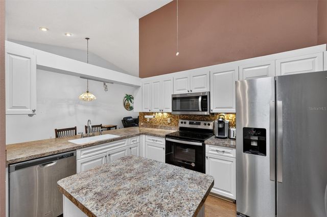 4207 CHESTERFIELD CIRCLE, Palm Harbor, FL 34683